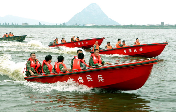 國網(wǎng)寧?？h供電公司為“抗災(zāi)治患”在8個(gè)供電所均組建應(yīng)急救援隊(duì)