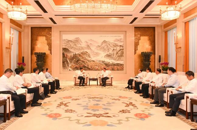 舒印彪拜會湖北省委書記應(yīng)勇、省長王曉東