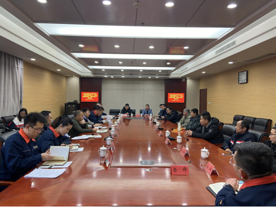 包頭石拐供電分局召開“提升獲得電力、優(yōu)化營商環(huán)境”2020年客戶座談會(huì)