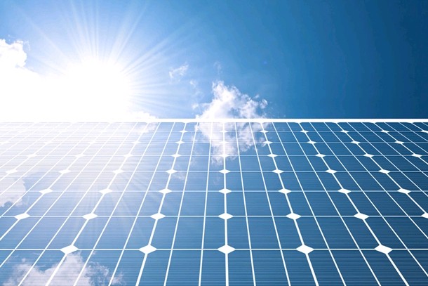 美國(guó)太陽能工業(yè)協(xié)會(huì)：美光伏裝機(jī)容量在2023年將達(dá)到324吉瓦