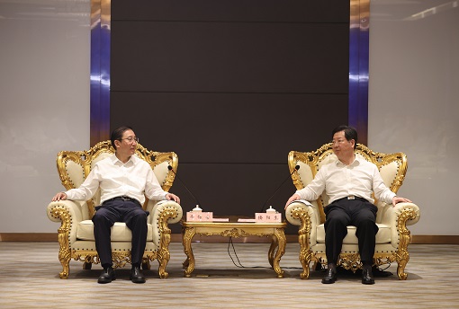 國(guó)家電網(wǎng)董事長(zhǎng)、黨組書記辛保安拜會(huì)河南省委書記樓陽(yáng)生、省長(zhǎng)王凱