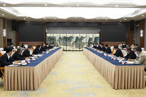 國家電網董事長辛保安、總經理張智剛拜會重慶市委書記陳敏爾、市長胡衡華