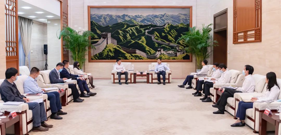 鄒磊會(huì)見(jiàn)北京市西城區(qū)委副書(shū)記、代區(qū)長(zhǎng)劉東偉