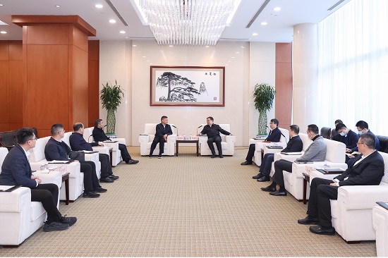 鄧建玲會(huì)見福建省政協(xié)副主席、漳州市委書記張國旺