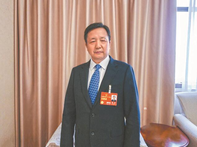 新型電力系統(tǒng)建設(shè)為電力裝備制造業(yè)帶來新機(jī)遇——訪全國人大代表，全國工商聯(lián)副主席，特變電工股份有限公司黨委書記、董事長(zhǎng)張新