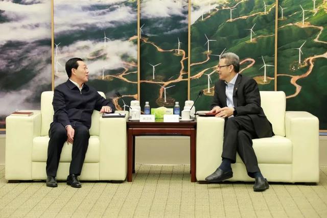 國家電投黨組書記、董事長(zhǎng)錢智民會(huì)見遼寧省朝陽市市長(zhǎng)謝衛(wèi)東