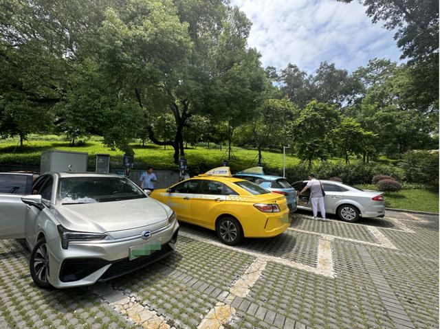 調(diào)查丨多地充電樁電價(jià)漲幅20%以上，分時(shí)電價(jià)與行業(yè)競爭多方博弈