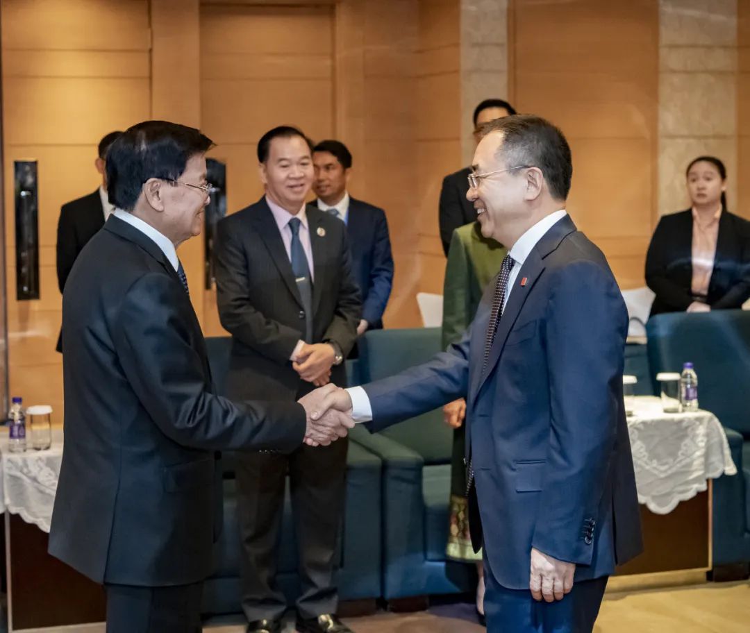 大唐集團(tuán)黨組書記、董事長鄒磊拜會(huì)老撾國家主席通倫·西蘇里
