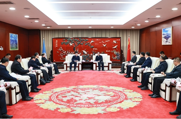 江毅會(huì)見內(nèi)蒙古自治區(qū)黨委常委、常務(wù)副主席黃志強(qiáng)