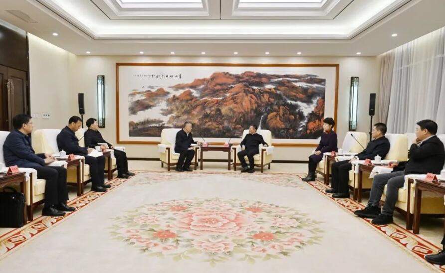 三峽集團(tuán)董事長、黨組書記雷鳴山拜會內(nèi)蒙古自治區(qū)黨委書記孫紹騁、自治區(qū)主席王莉霞
