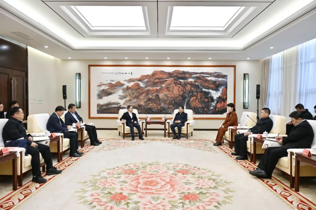 中國大唐集團有限公司董事長鄒磊拜會內(nèi)蒙古自治區(qū)黨委書記孫紹騁、自治區(qū)主席王莉霞