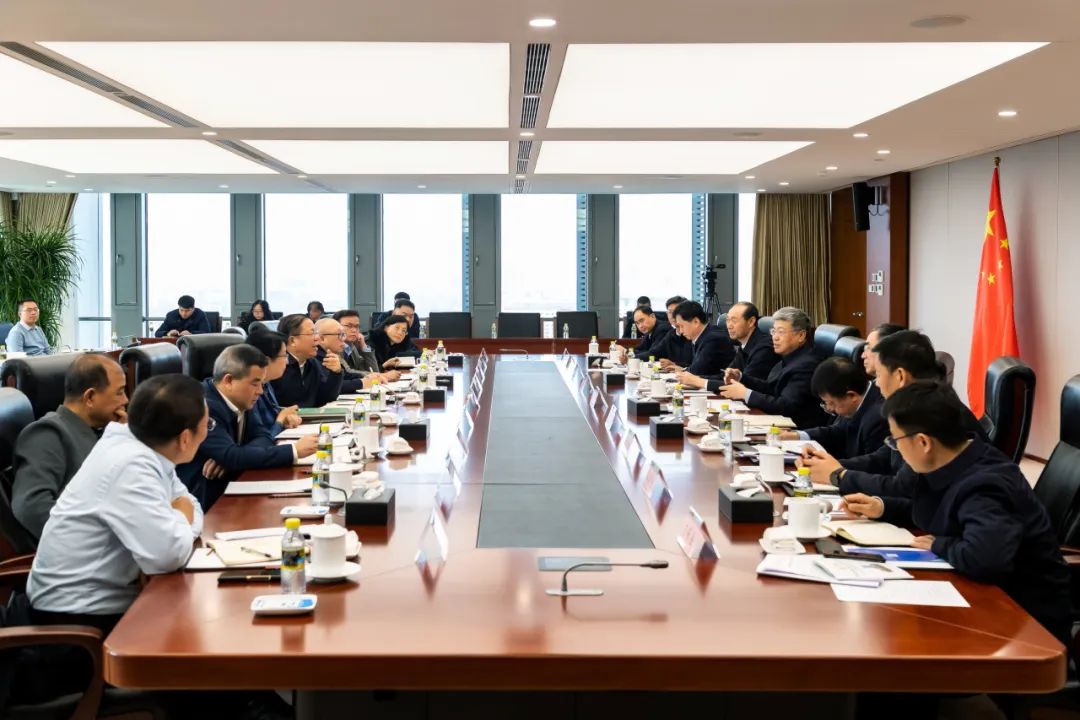 國(guó)家能源集團(tuán)董事長(zhǎng)劉國(guó)躍會(huì)見(jiàn)廣西壯族自治區(qū)政府黨組成員、國(guó)資委黨委書(shū)記秦如培