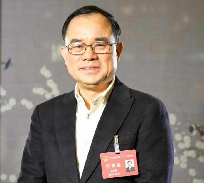 【兩會好聲音】全國人大代表、長安汽車董事長朱華榮：強化市場調(diào)節(jié)手段，進一步改善汽車消費環(huán)境