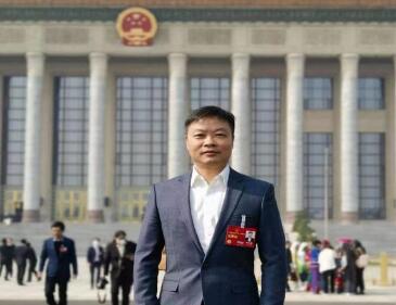 【兩會好聲音】全國人大代表、小鵬汽車董事長何小鵬：探索限定場景無人駕駛法規(guī)，助力車網(wǎng)融合和低空經(jīng)濟(jì)騰飛
