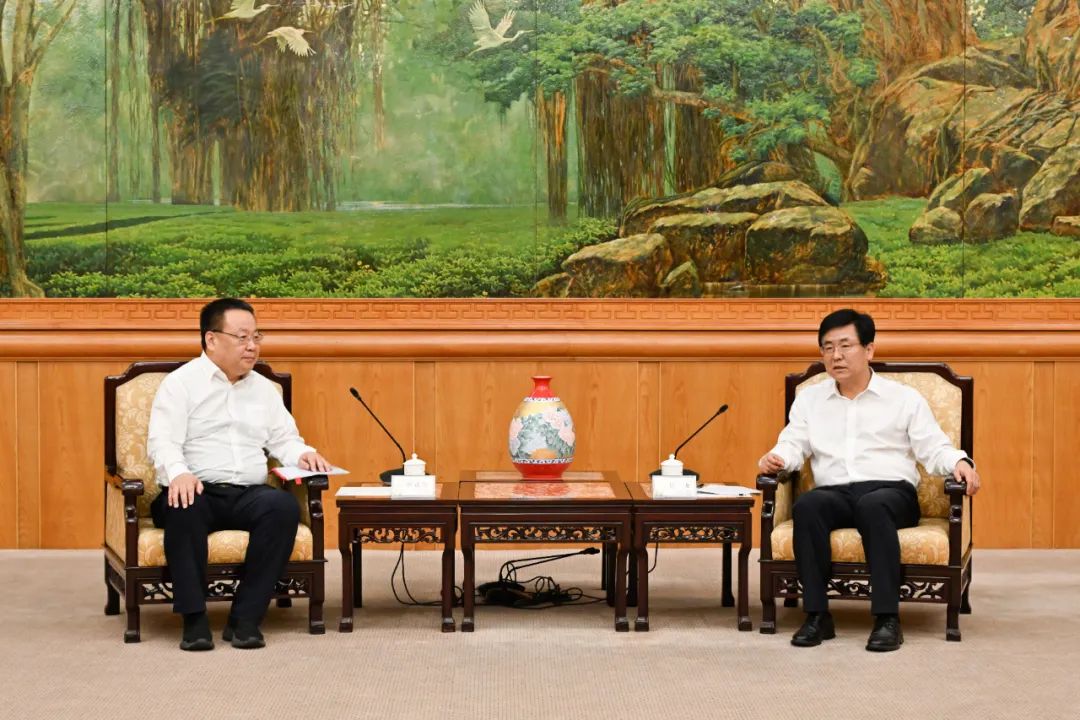 中核集團(tuán)總經(jīng)理、黨組副書記申彥鋒拜會(huì)福建省委副書記、省長(zhǎng)趙龍