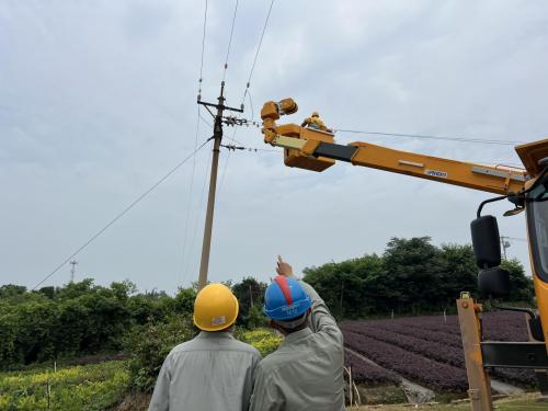 農(nóng)網(wǎng)線路改造完工，居民夏日用電不愁