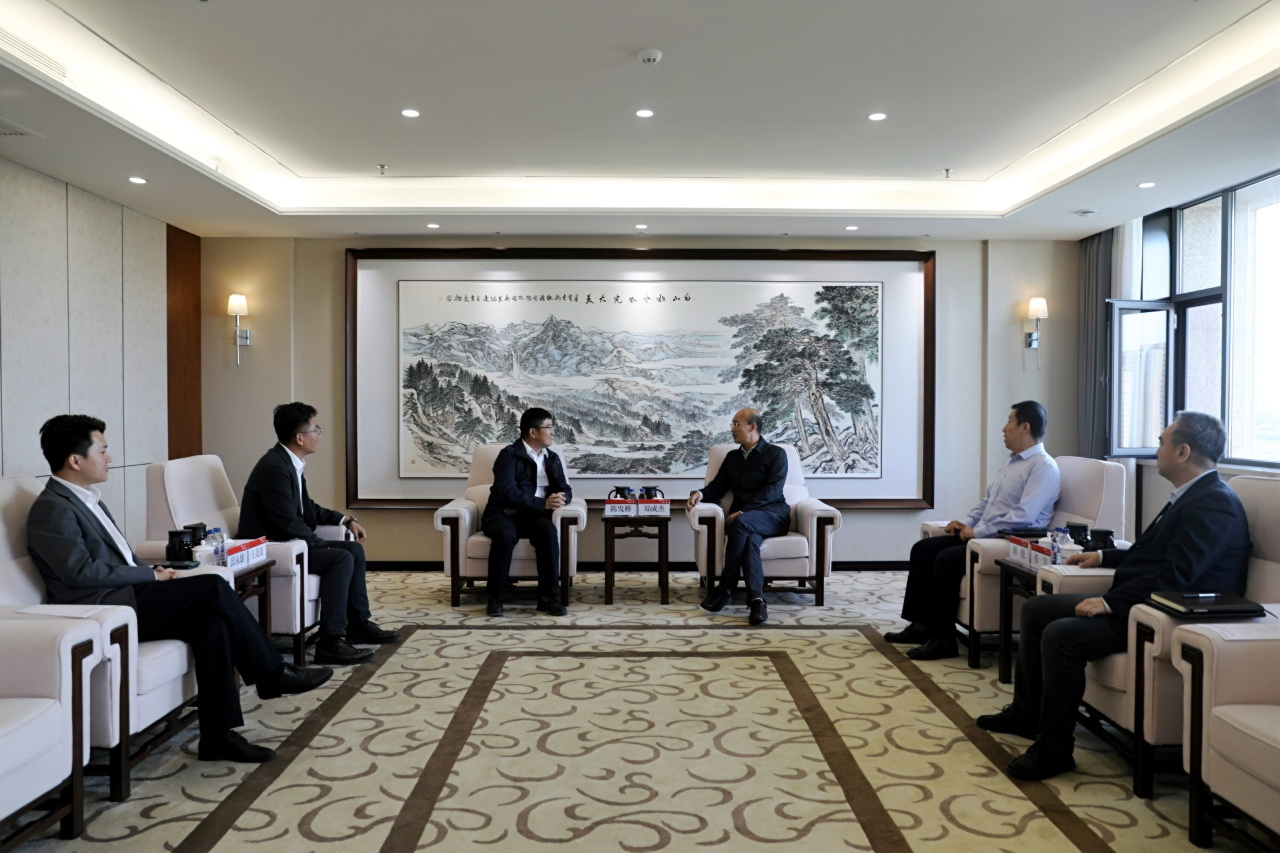 華電吉林公司總經(jīng)理鄭成杰會(huì)見明陽(yáng)智能副總裁、HPM總經(jīng)理陳發(fā)橋一行