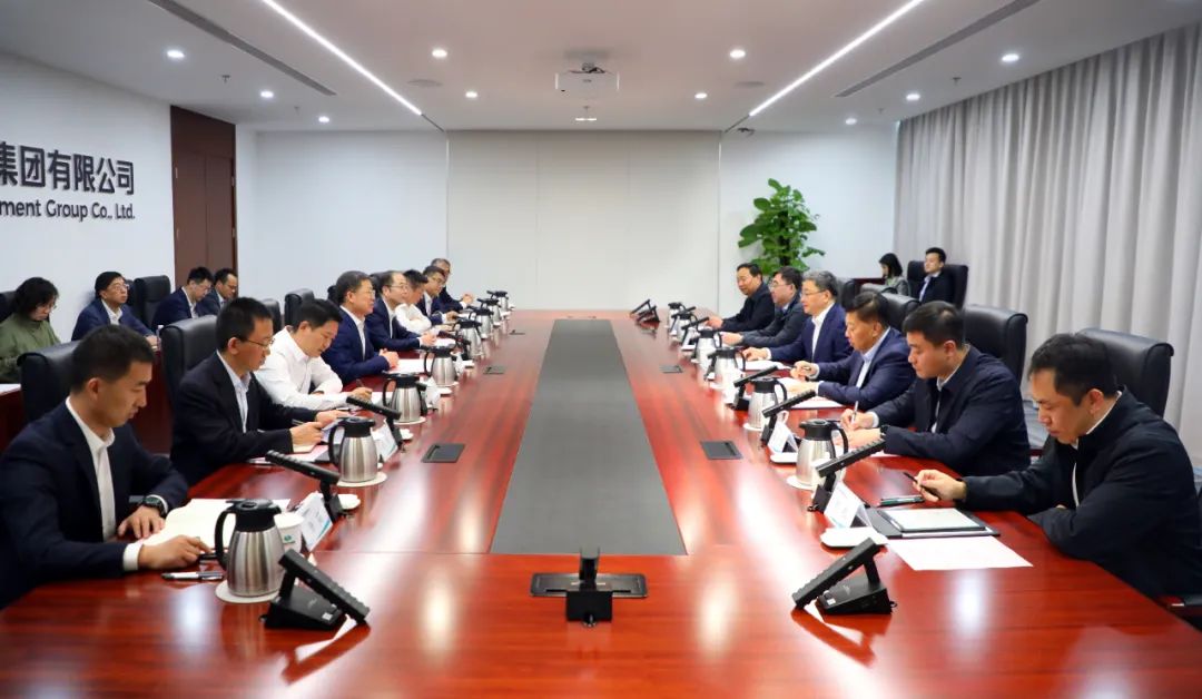 中國電氣裝備黨委書記、董事長李洪鳳會見濟南市委副書記、市長于海田
