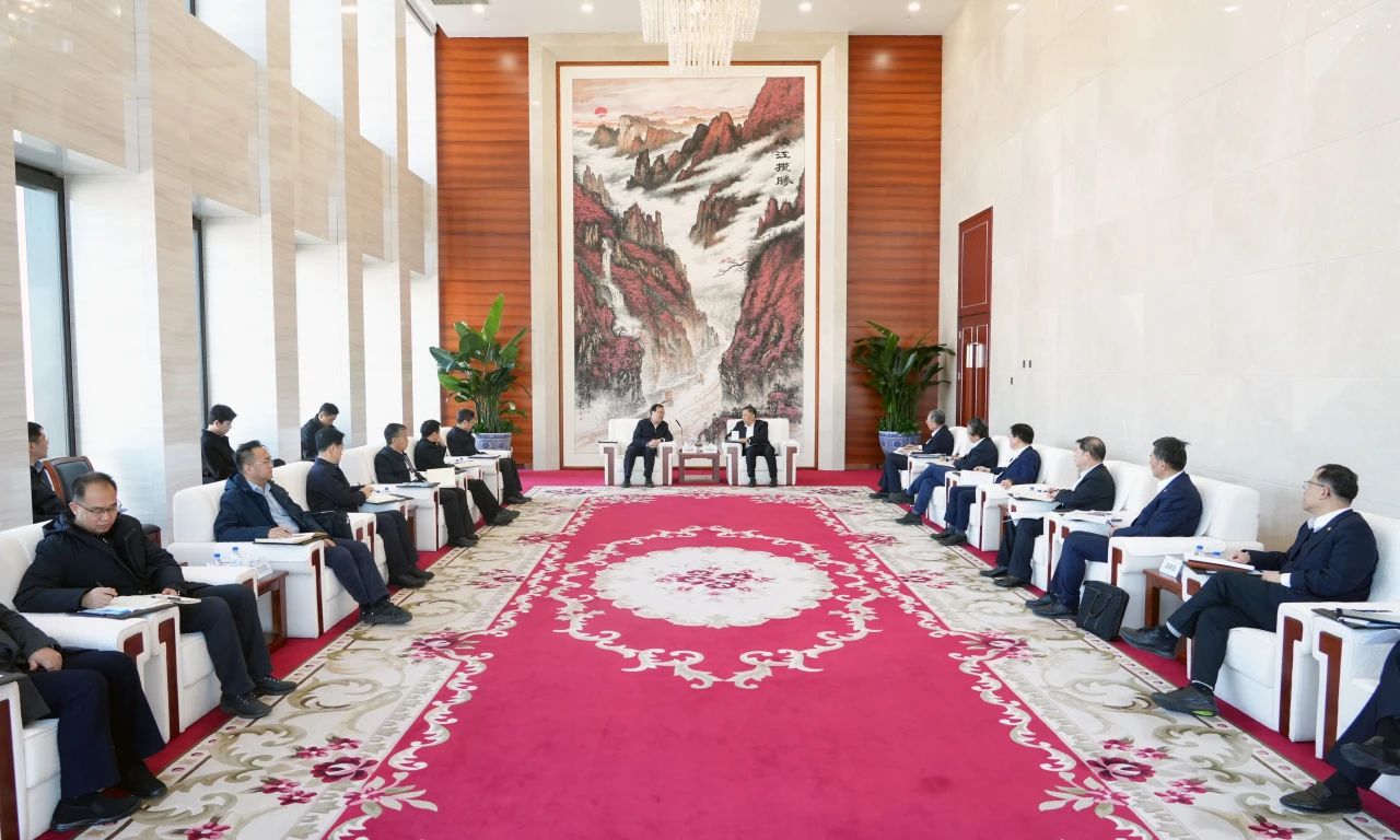 中國能建董事長宋海良、總經(jīng)理倪真與中國南水