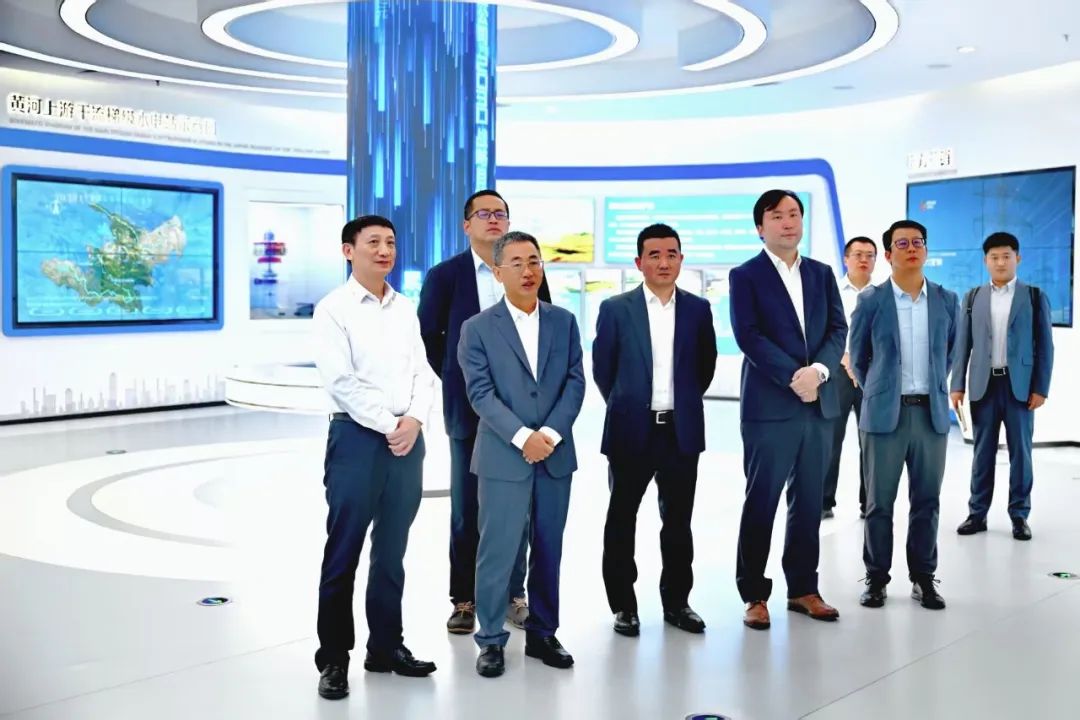 黃河公司黨委書記、董事長姚小彥會見華為董事、華為數(shù)字能源總裁侯金龍